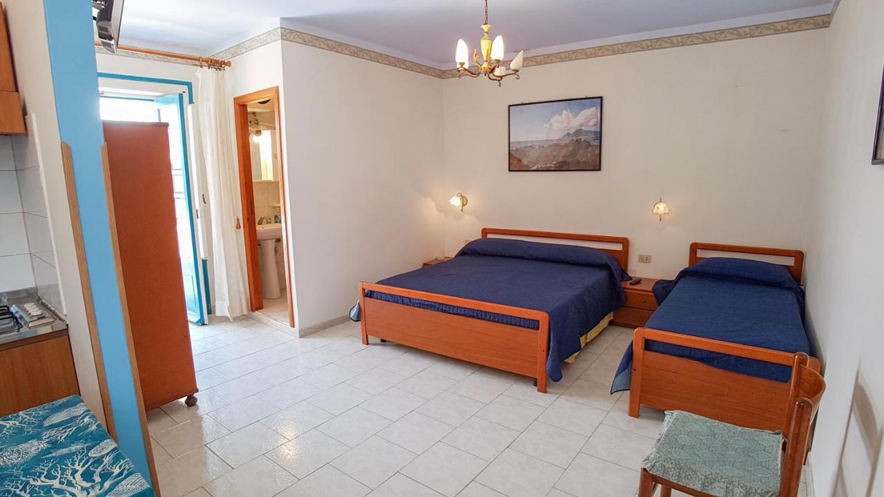Triple Room with Terrace