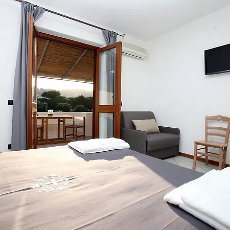 Luxury Room Vittorio Emanuele II-2