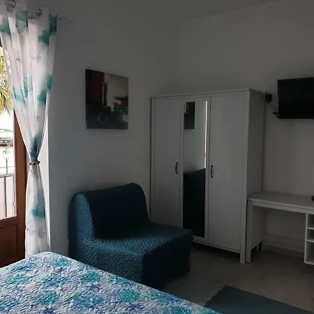 Deluxe Lipari Room-2